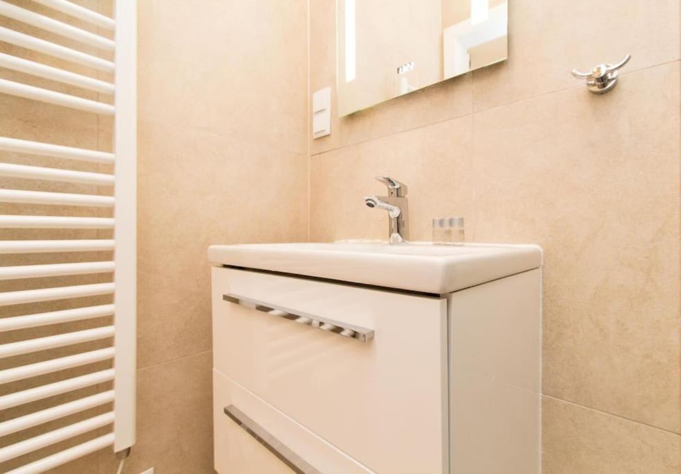 Lainzer Strasse Apartamento *